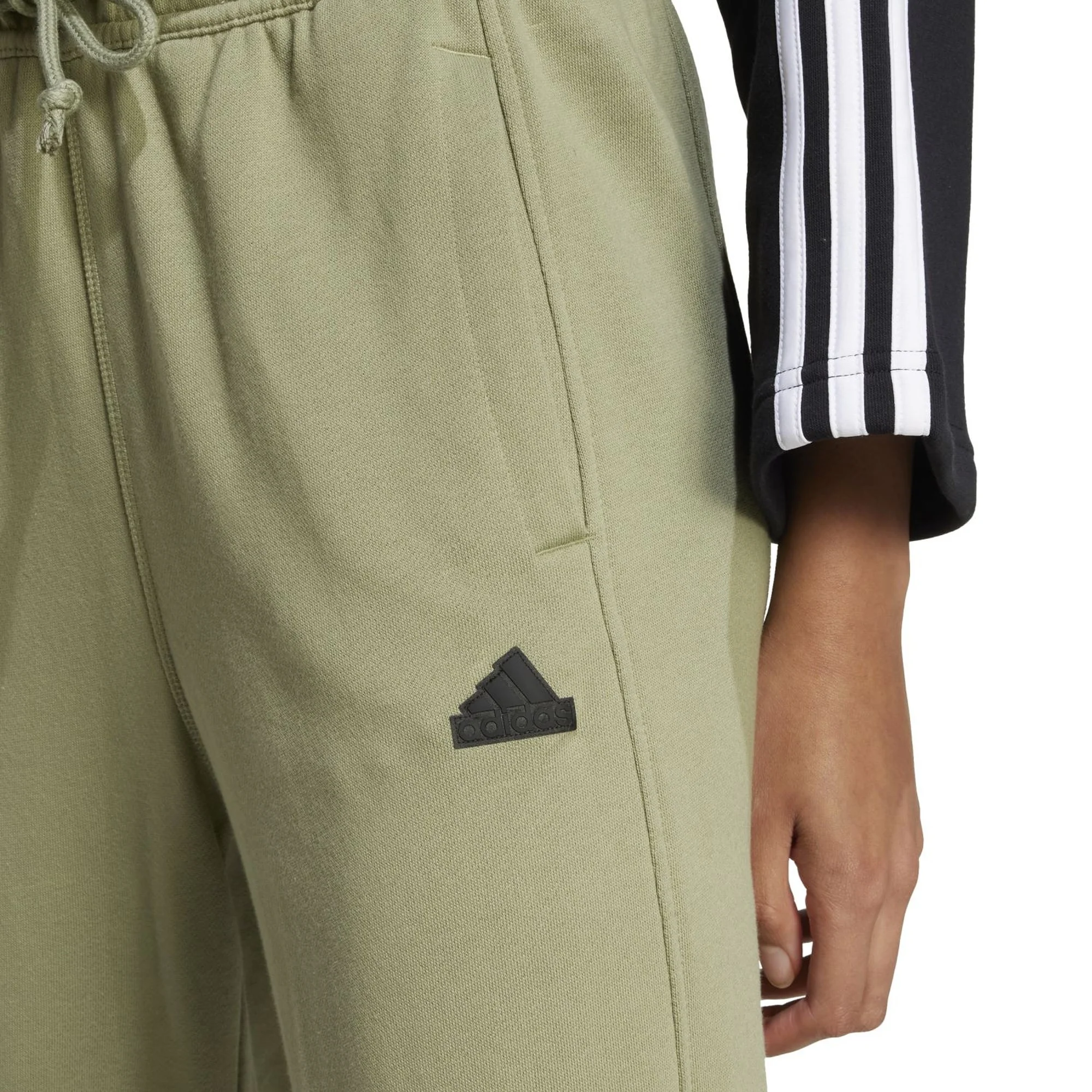 adidas Brand Love - Sporthose Women (tengrün, L) - Image 5
