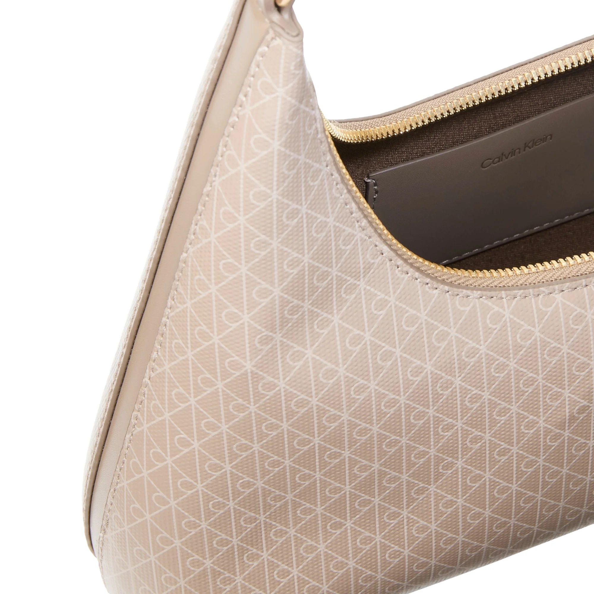 Calvin Klein Coated Emblem - Schultertasche 28 cm (desert taupe) - Image 3