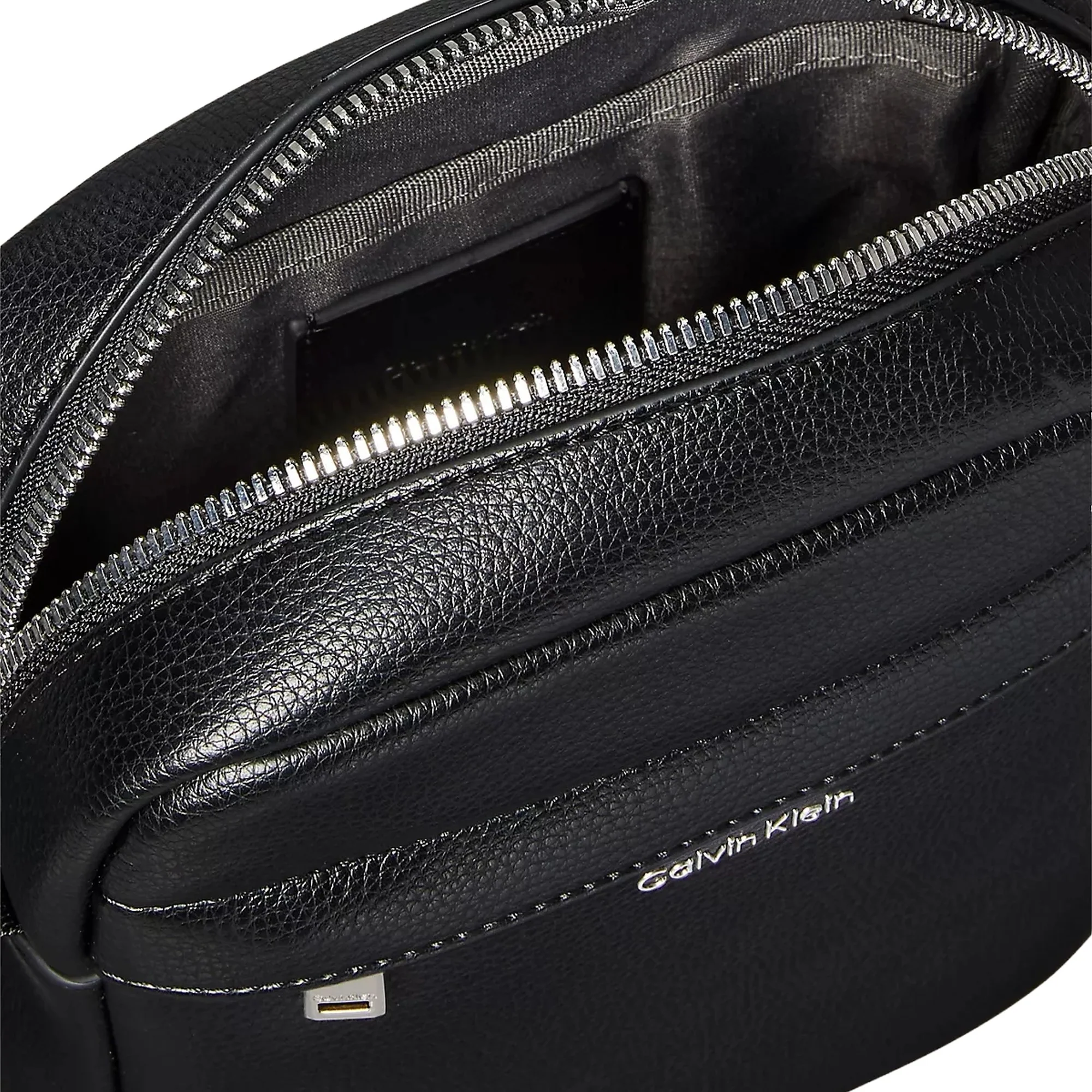 Calvin Klein Raised - Umhängetasche 22 cm (black) - Image 3