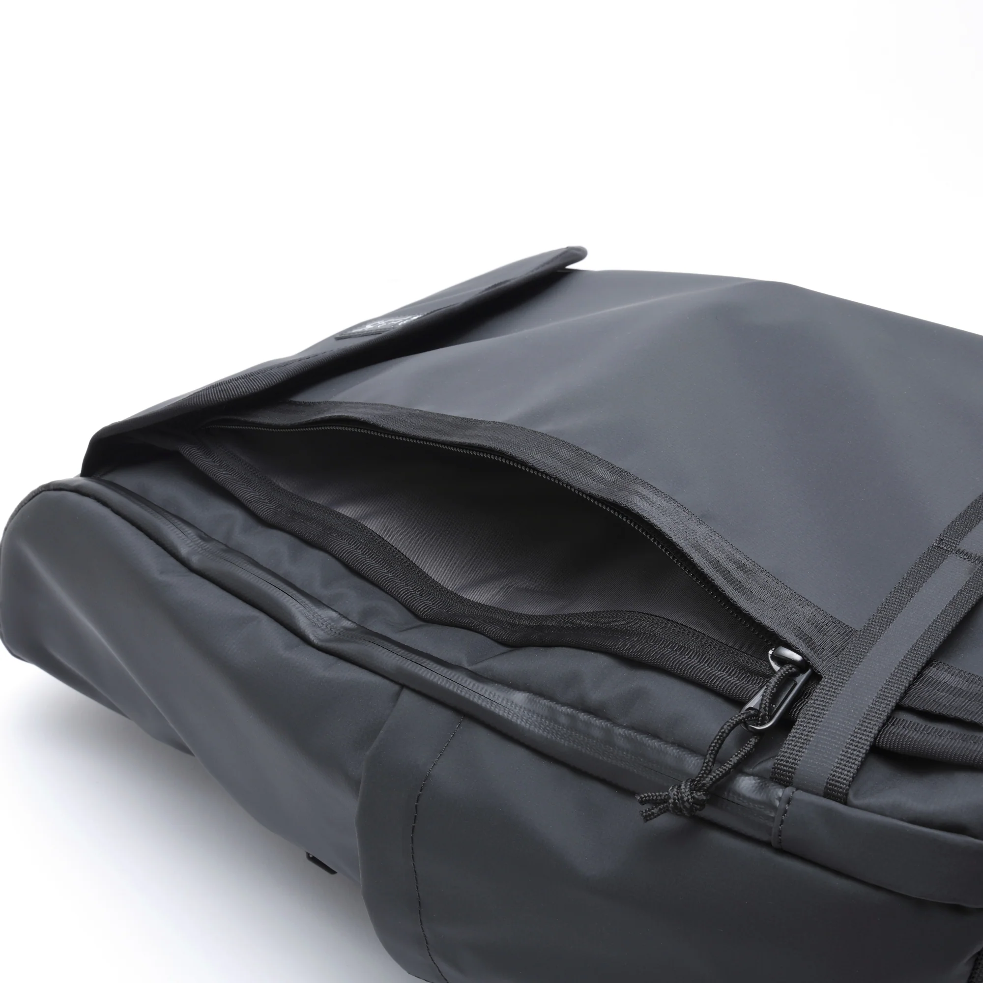Chrome Volcan 35 - Rucksack 15" 47 cm (black tarp) - Image 6