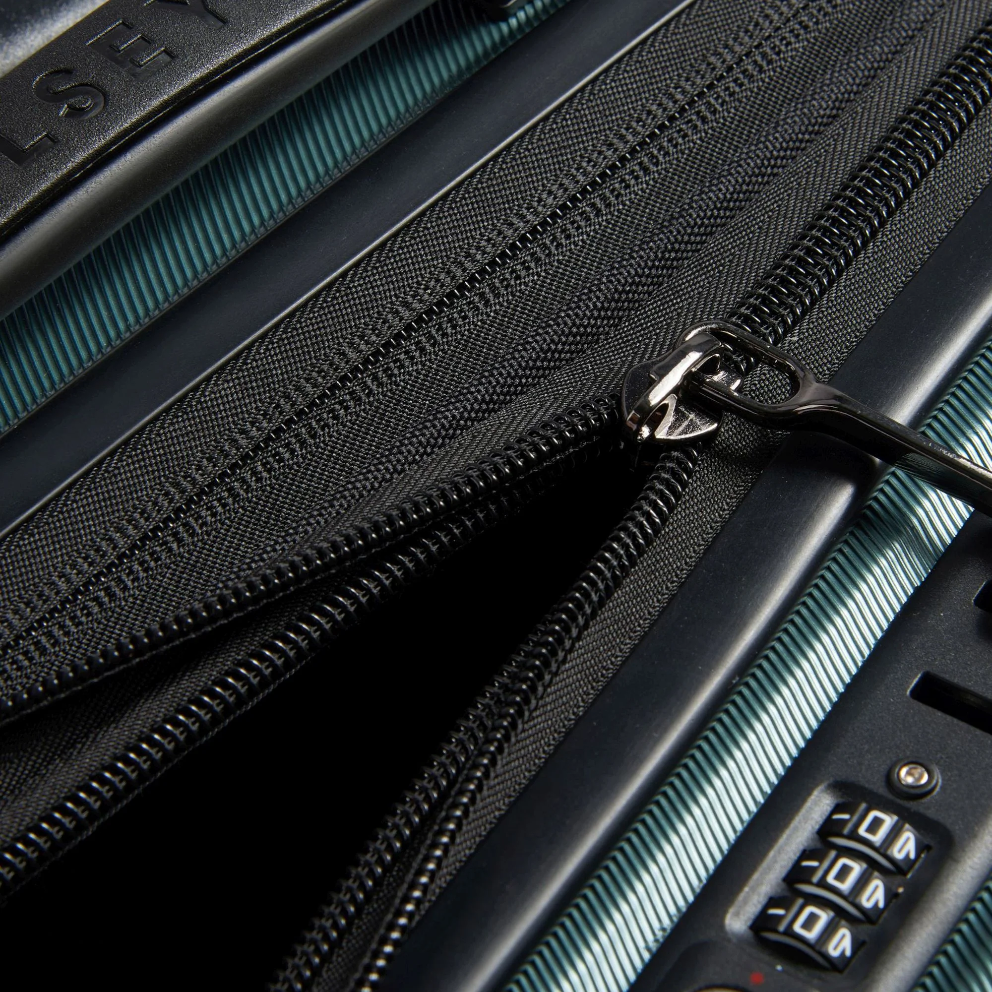 Delsey Paris Shadow 5.0 - 4-Rollen-Kabinentrolley mit Vordertasche S 55 cm erw. USB (grün) - Image 7
