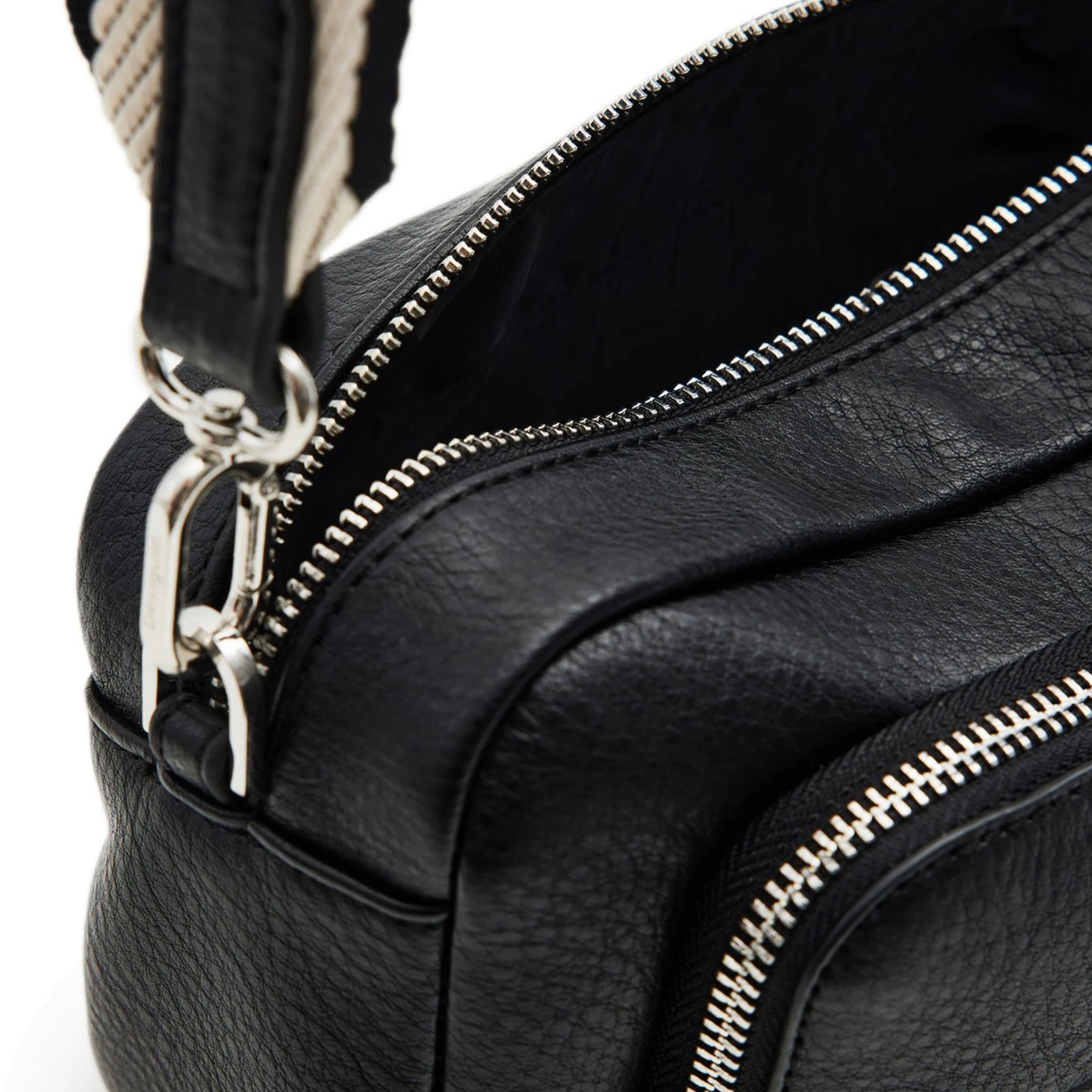 Desigual Half Logo - Umhängetasche 22 cm (black) - Image 3