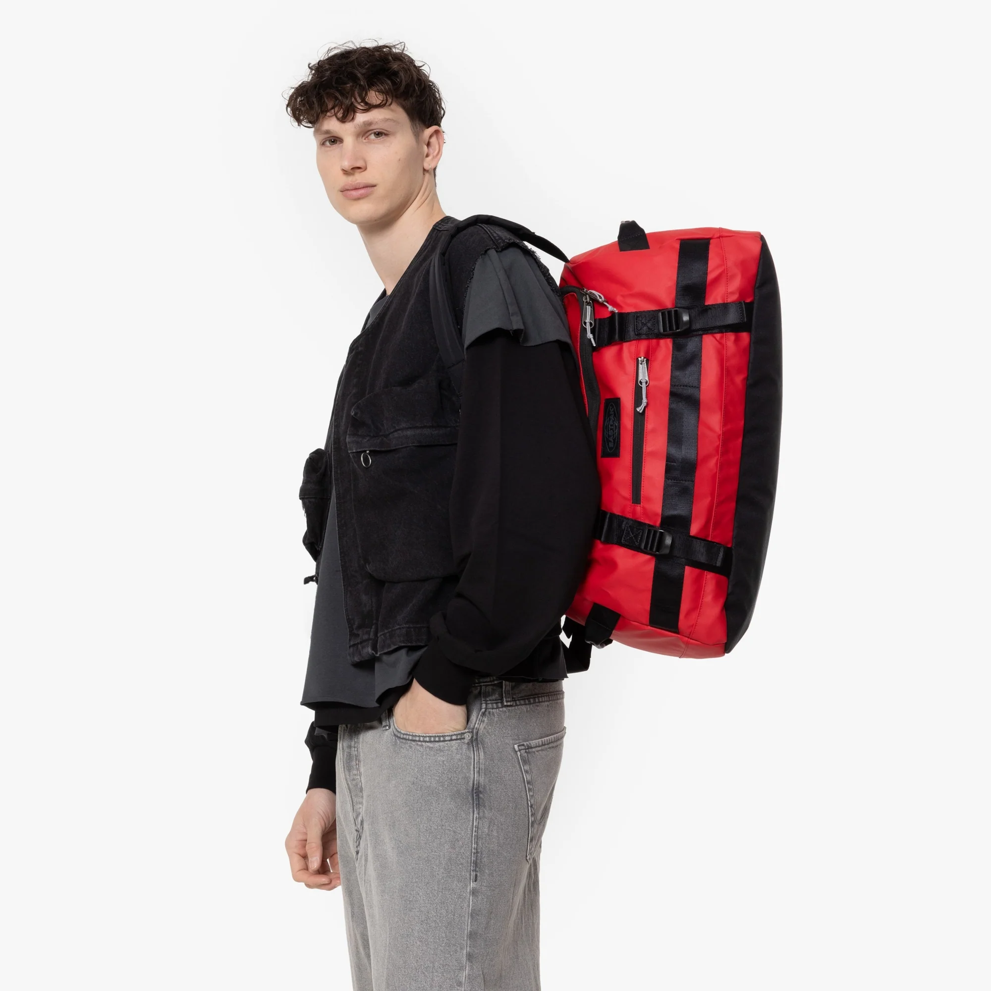 Eastpak Selection Duffel Pack - Reisetasche S 54 cm (tarp red) - Image 9