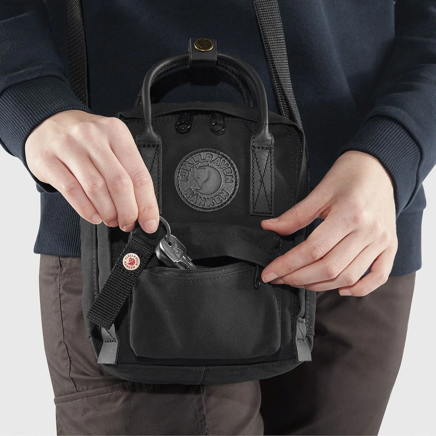 Fjällräven Kånken No. 2 Sling - Umhängetasche 20 cm (Black Edition) (black) - Image 7
