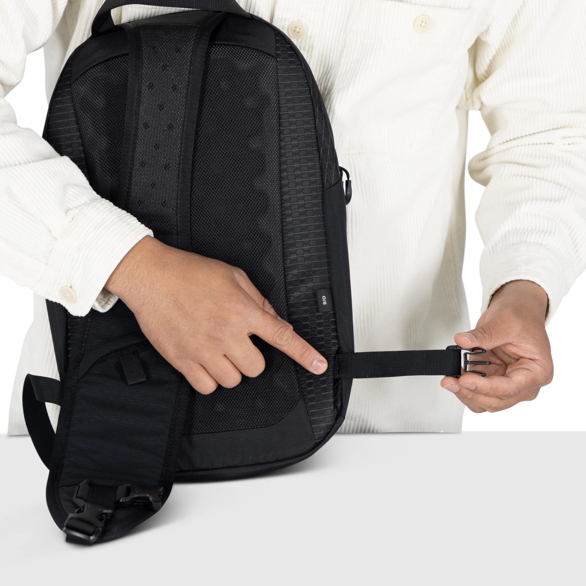 Osprey Quasar Sling Bag - Umhängetasche 38 cm (black) - Image 8