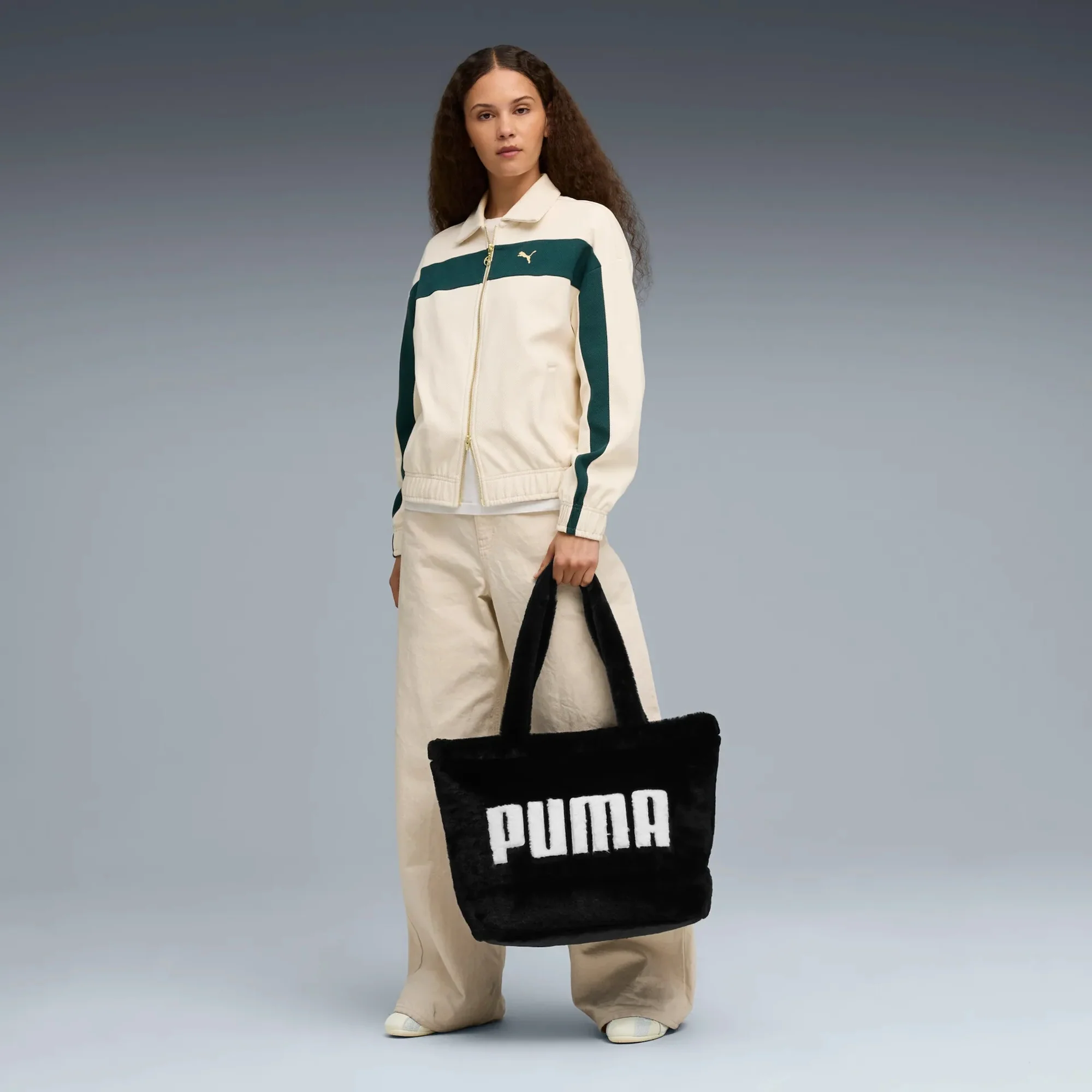 Puma Up Faux Fur - Shopper 38 cm (black) - Image 5