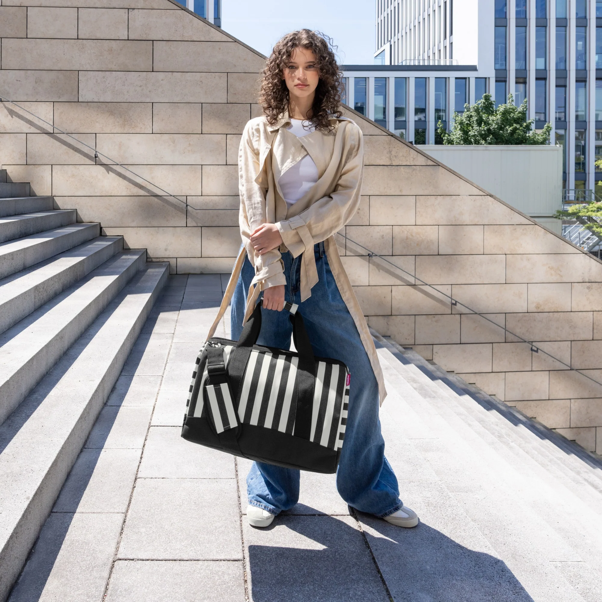 reisenthel travelling allrounder L - Reisetasche 48 cm (summerstripes black) - Image 4