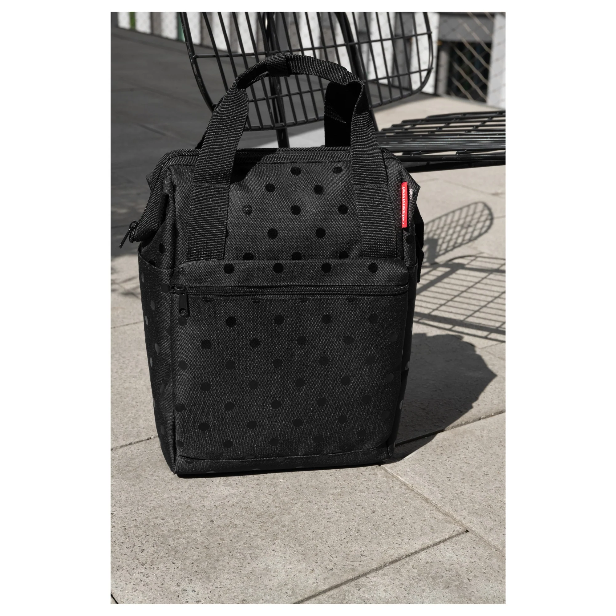 reisenthel travelling allrounder R - Rucksack 40 cm (glossy dots black) - Image 4