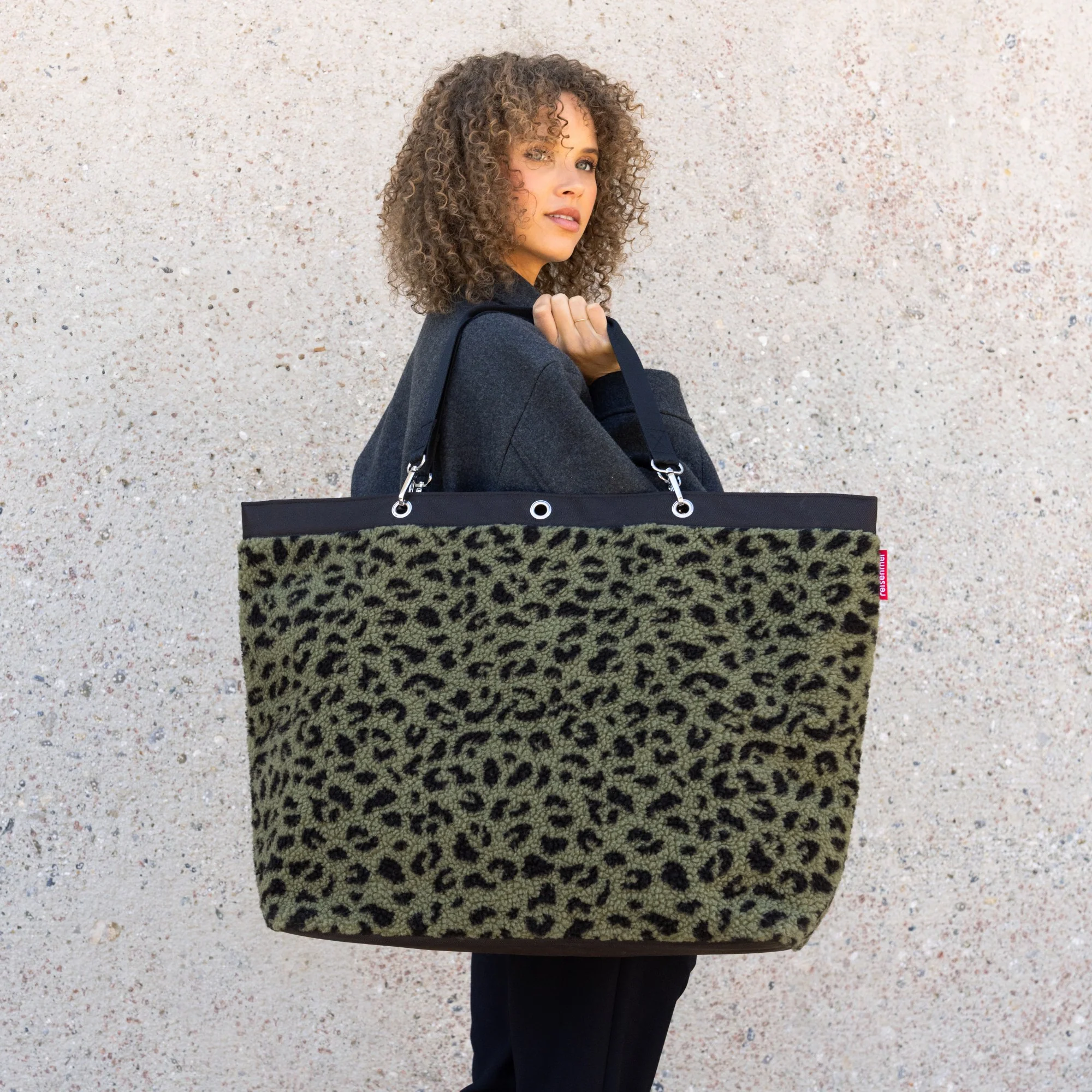 reisenthel XL - Shopper 65 cm (teddy leo olive) - Image 4