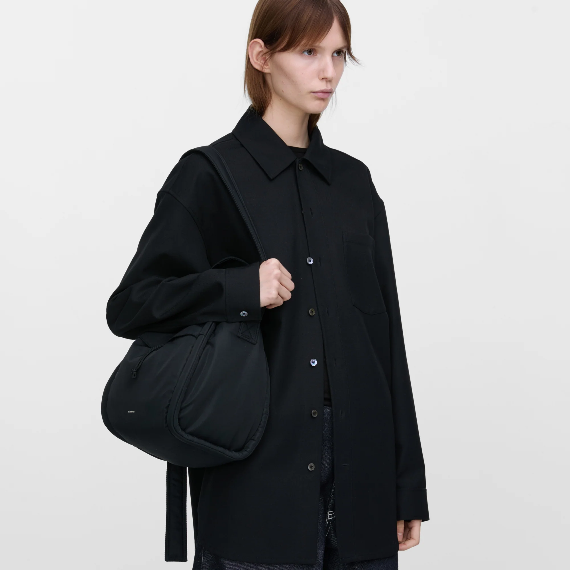 Sandqvist Curve - Beuteltasche 34 cm (black) - Image 8