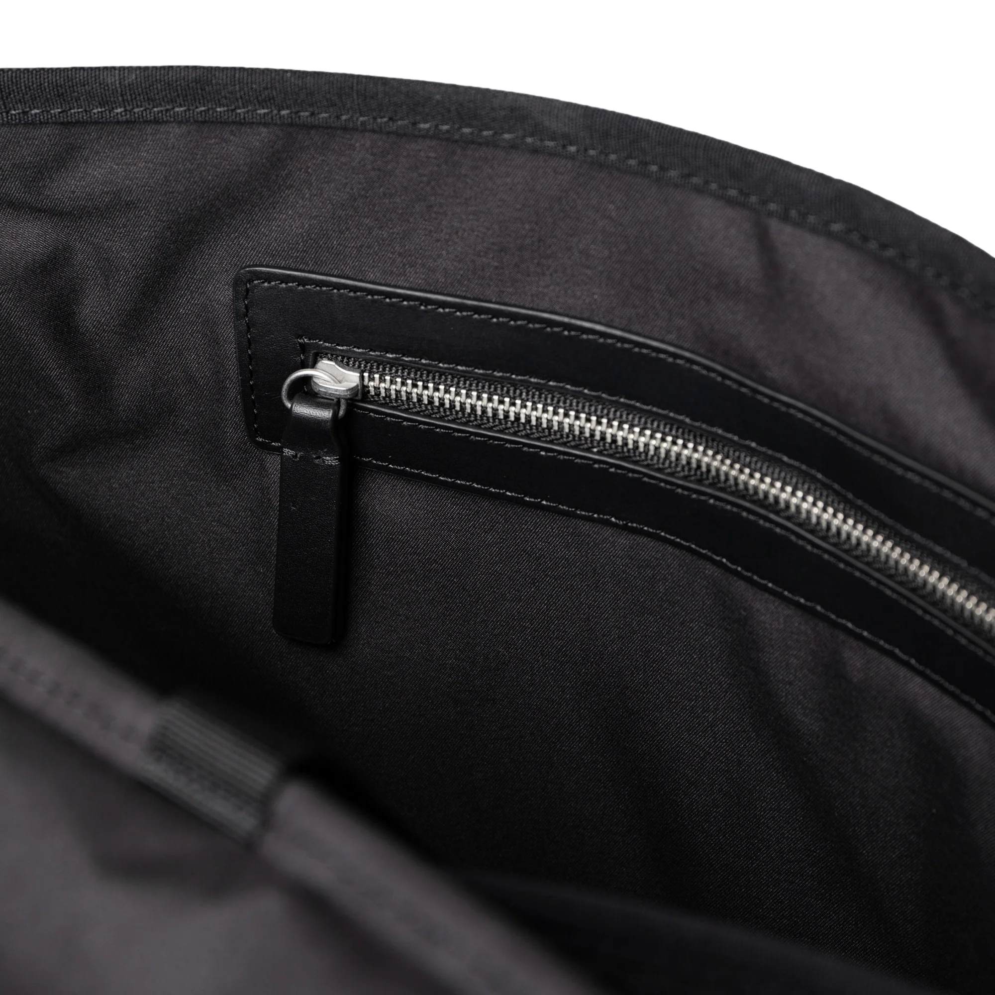 Sandqvist Everyday Messenger Bag - Umhängetasche 40 cm (black) - Image 3