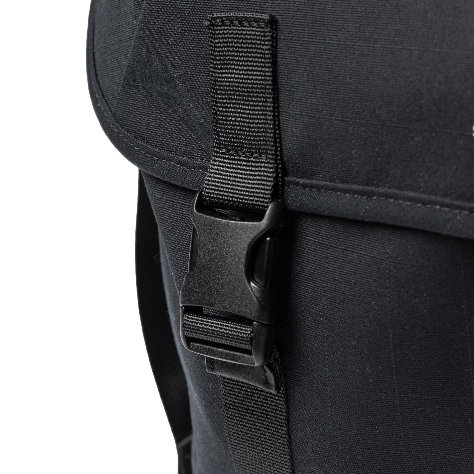 Sandqvist Everyday Messenger Bag - Umhängetasche 40 cm (black) - Image 6