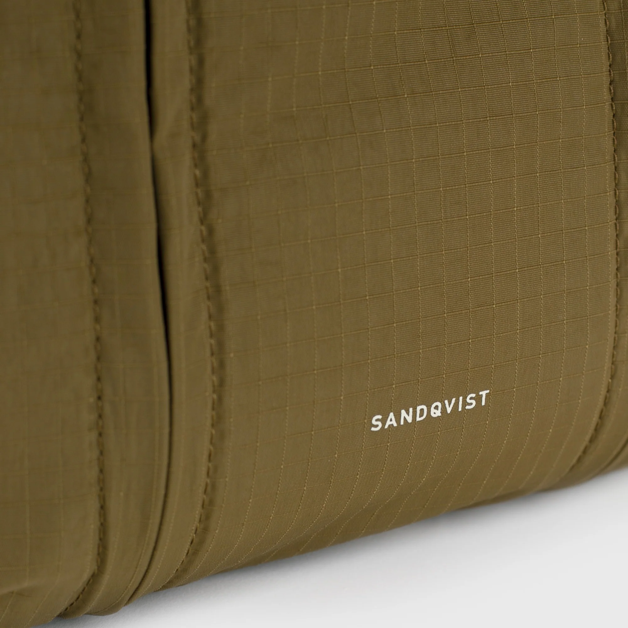 Sandqvist Grid Expandable - Umhängetasche erw. (olive) - Image 6