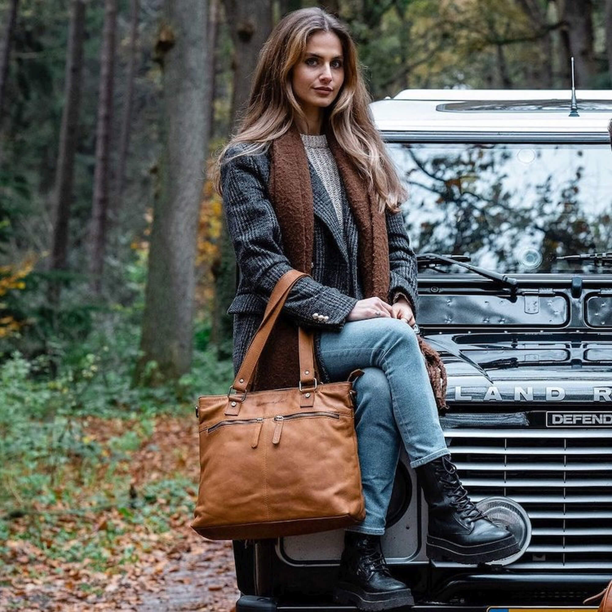 The Chesterfield Brand Rome - Shopper 14" 38 cm (cognac) - Image 8