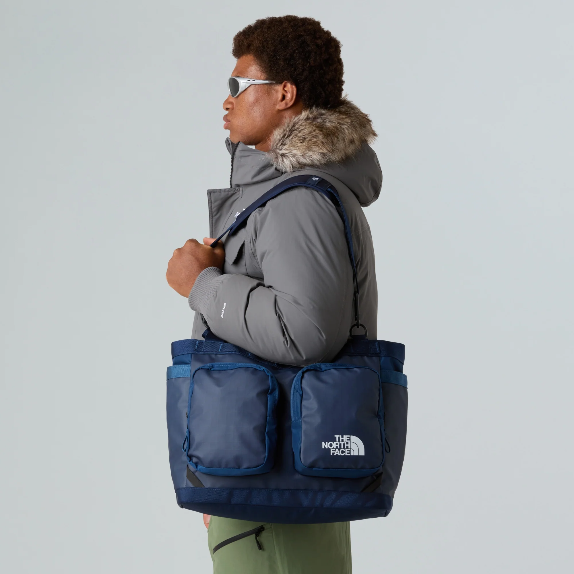The North Face Base Camp Voyager Tote - Umhängetasche 16" 38 cm (shady blue/summit navy) - Image 6